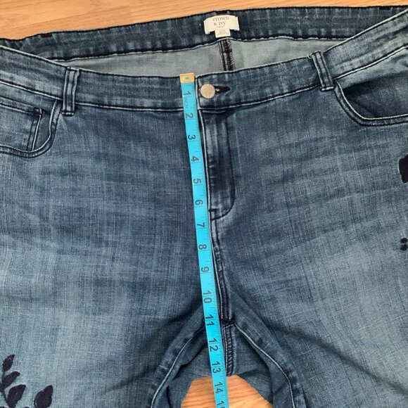 Crown Ivy Straight Curvy Leg Jeans jeans Size 22W - Picture 13 of 15